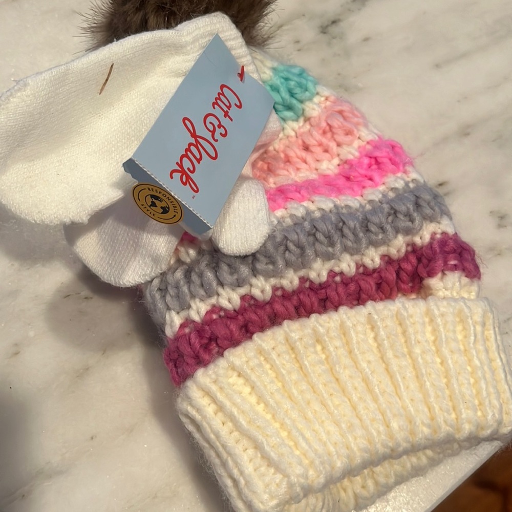 NWT Cat & Jack Toddler hat and mittens
